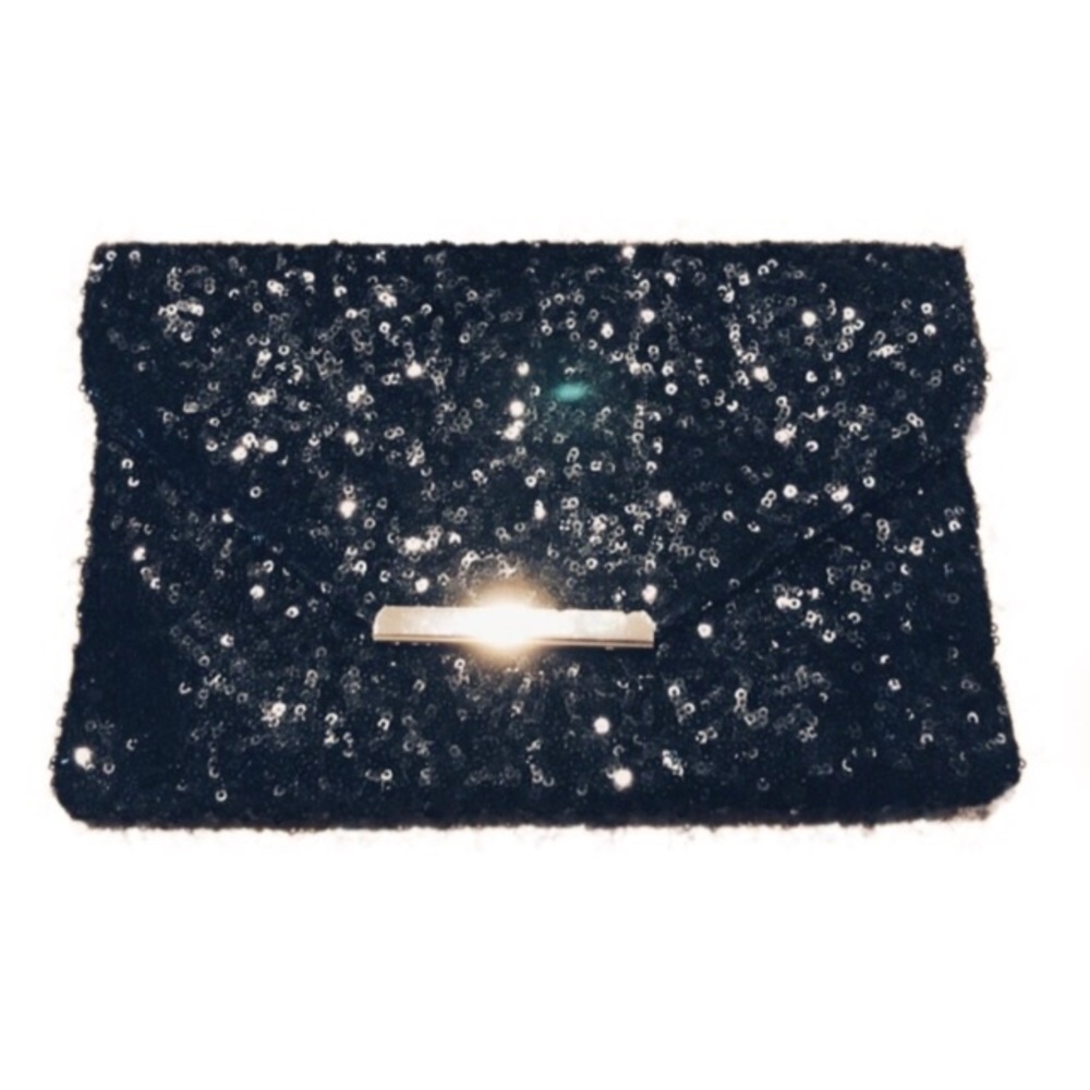 Sequin clutch